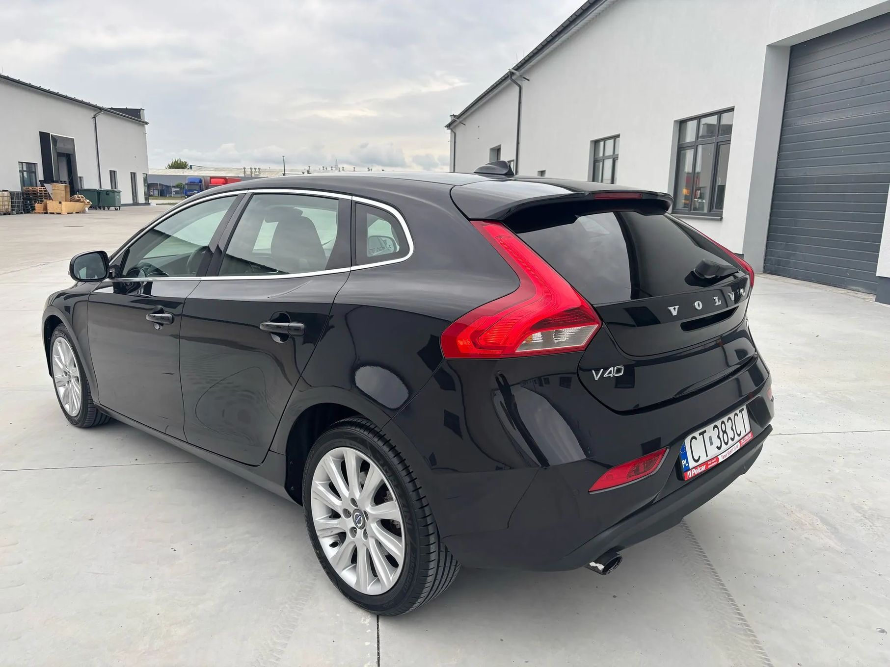 Volvo V40