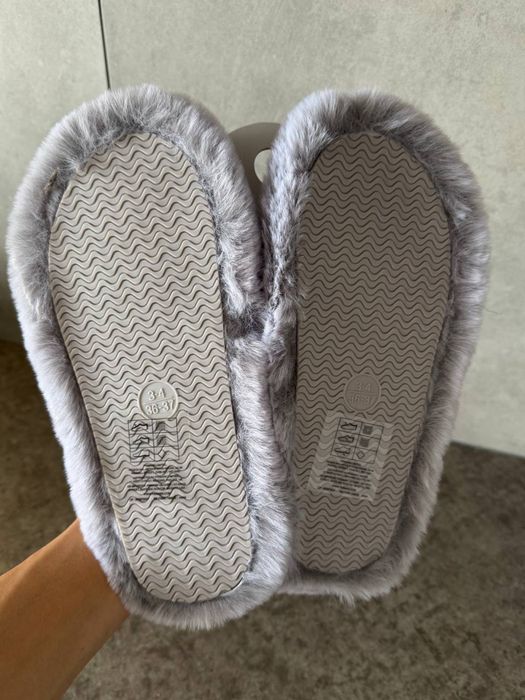 Капці пухнасті тапочки 36/37 Primark
