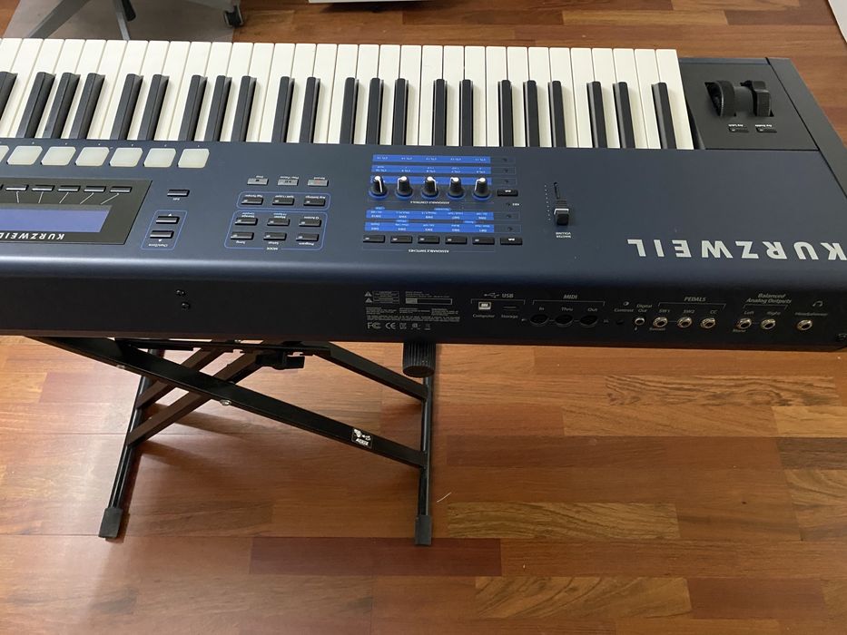 Pianino cyfrowe Kurzweil PC3LE8