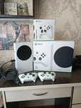 Продам игровую консоль Xbox series S