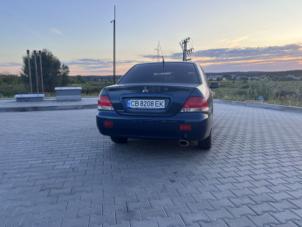Mitsubishi lancer 9