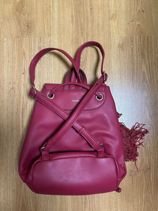 Mochila nova vermelha/bordeaux de Senhora