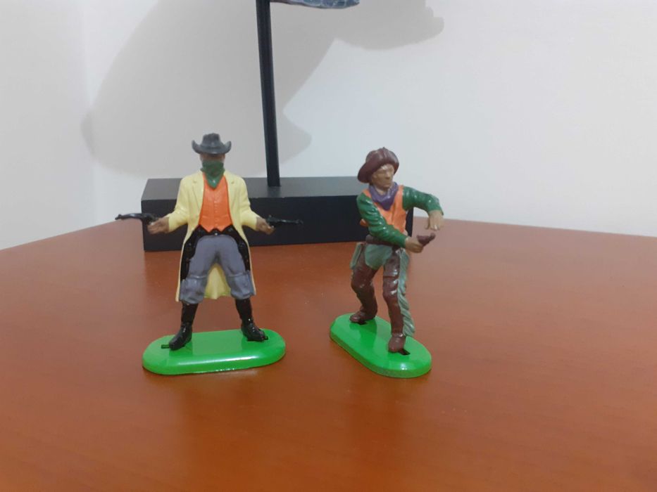 Duas figuras Britains 1/32 » Western