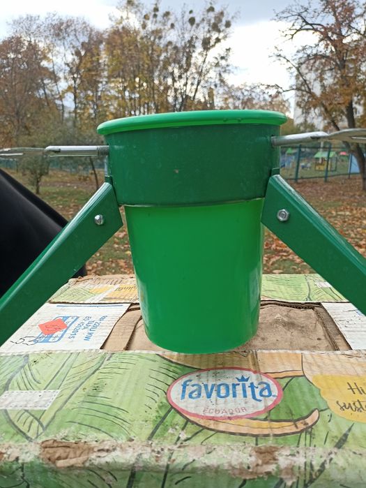 Подставка под елку