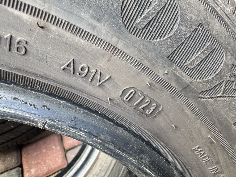 215/65/r15c lato ford custom prod. 07/2023r lato goodyear