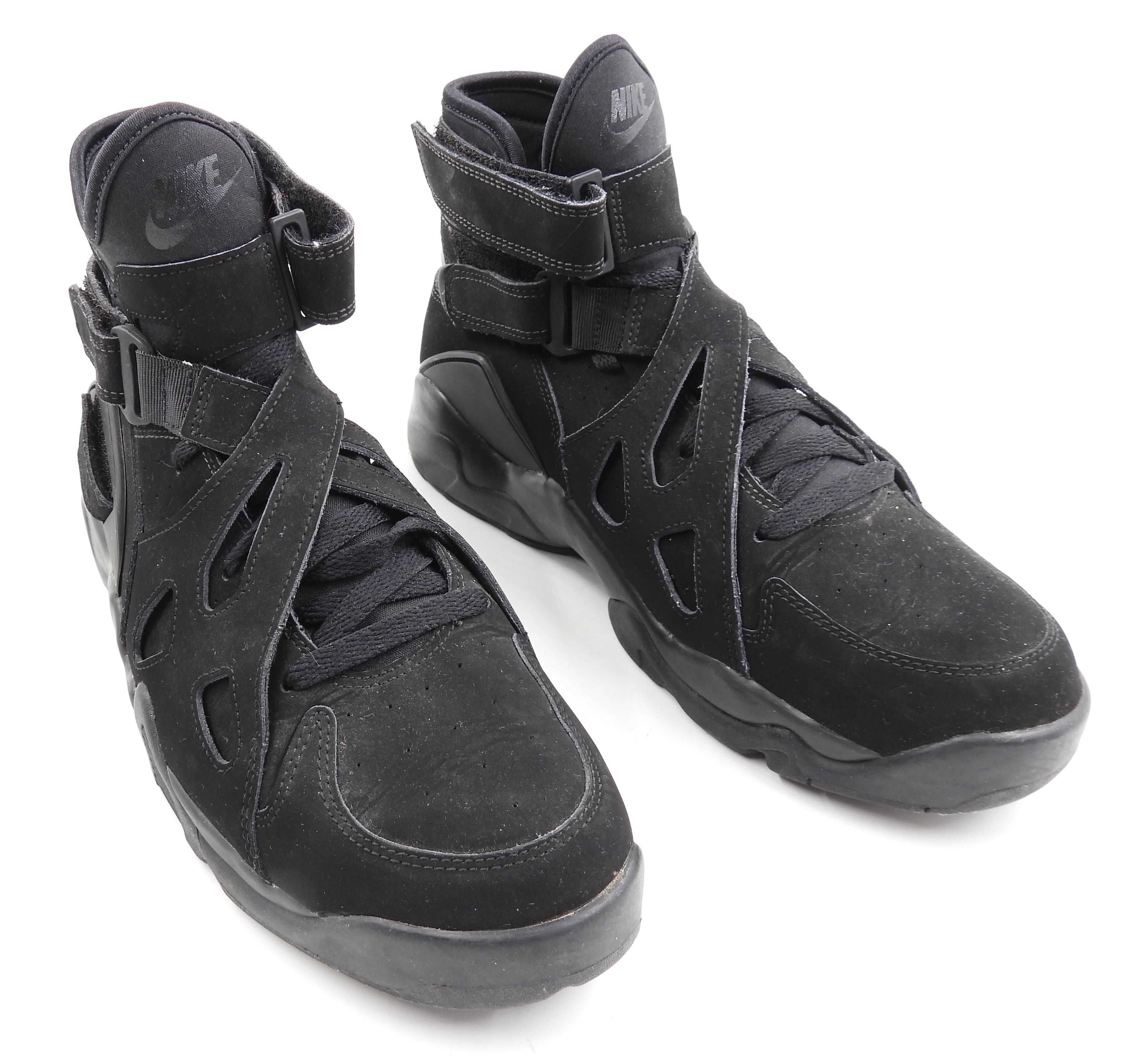 Nike Air Unlimited 'Triple Black' koszykarskie r. 44