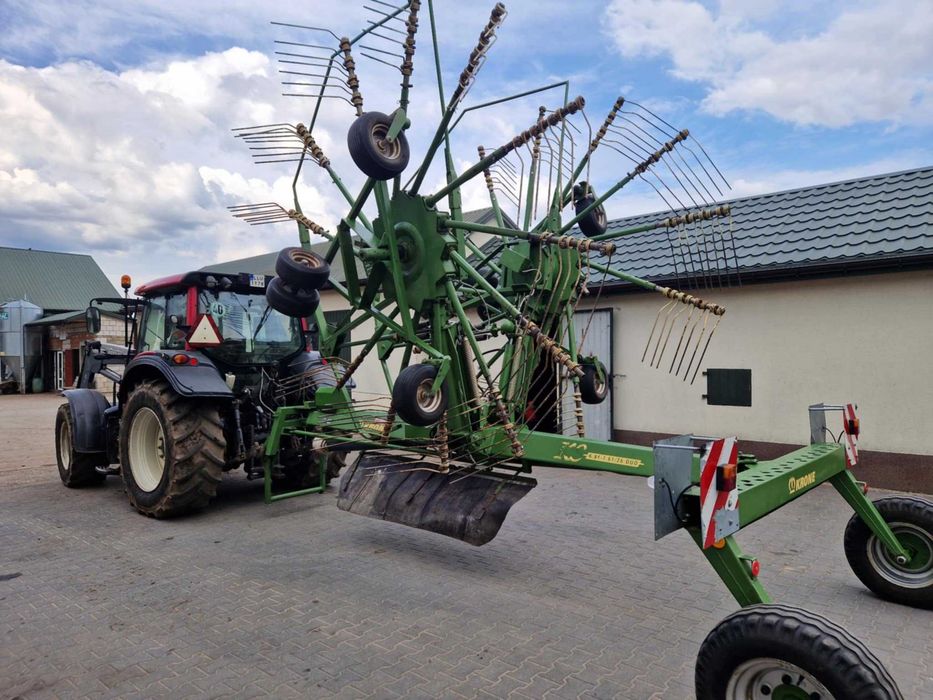 Zgrabiarka dwukaruzelowa krone KS 6.81-7.61 DUO, swadro nie pottinger