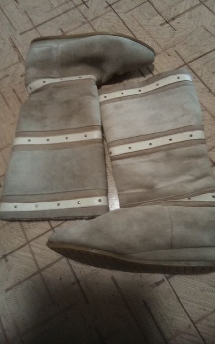 Не модные, не практичные, зато теплые и комфортные  женские сапоги. Зи