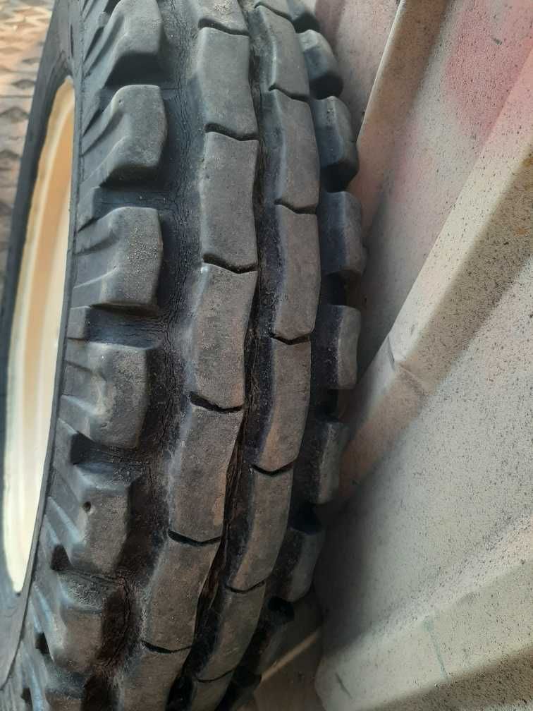 Ursus C-360,C-355,C-4011,Koła Przód 18,, Cztery śruby,Stan db