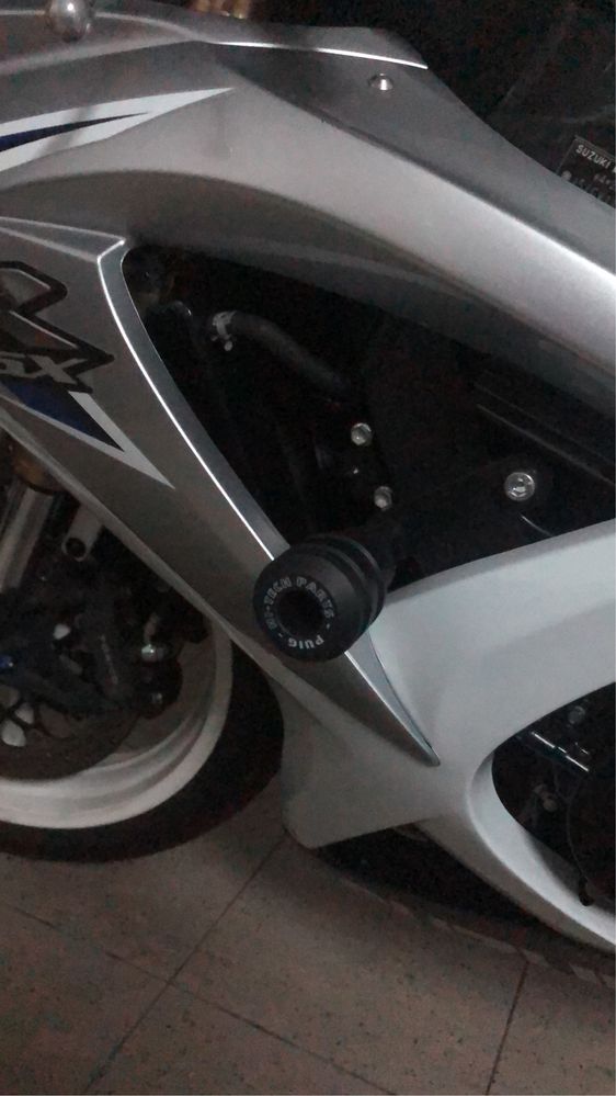 Suzuki GSXR 600 K8
