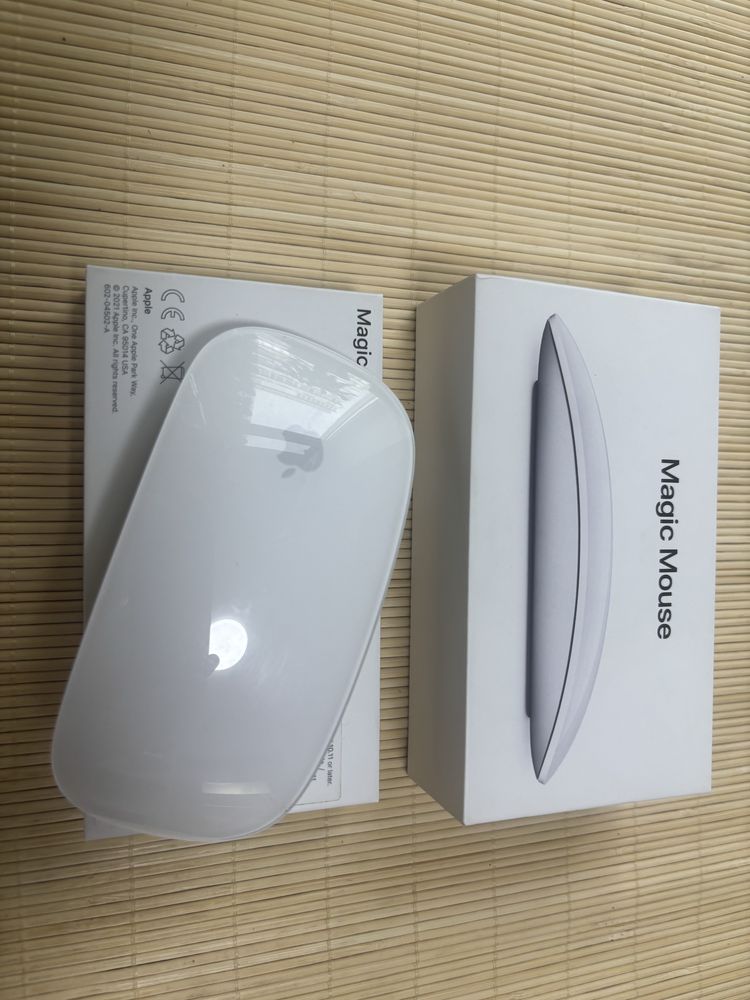 Безпровідна мишка Apple A1657 Wireless Magic Mouse 2 (б/в, оригінал)