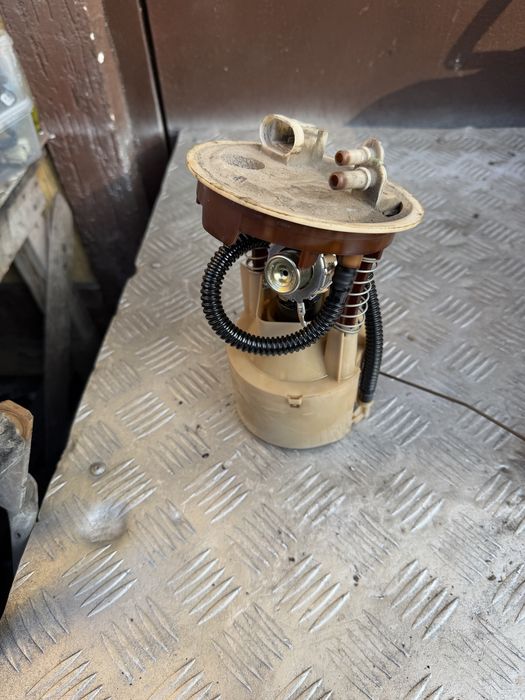 Колба насос в бак рено меган 2000год renault megane