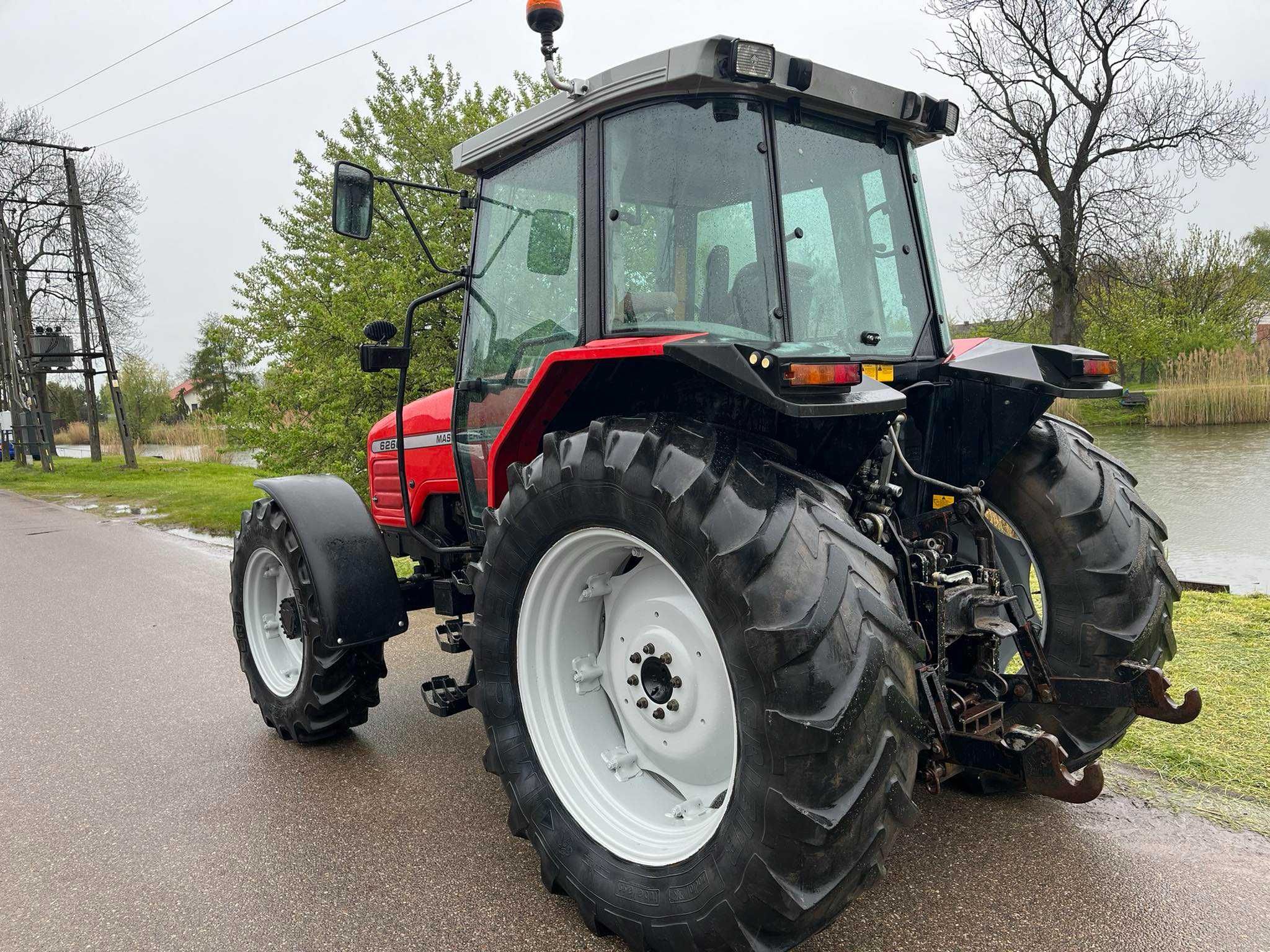 Massey Ferguson 6260