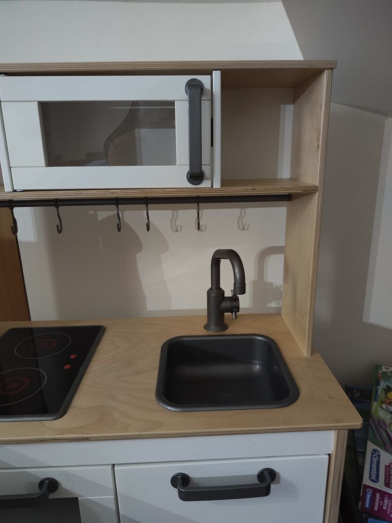 Cozinha Ikea de brincar + mesa + cadeiras