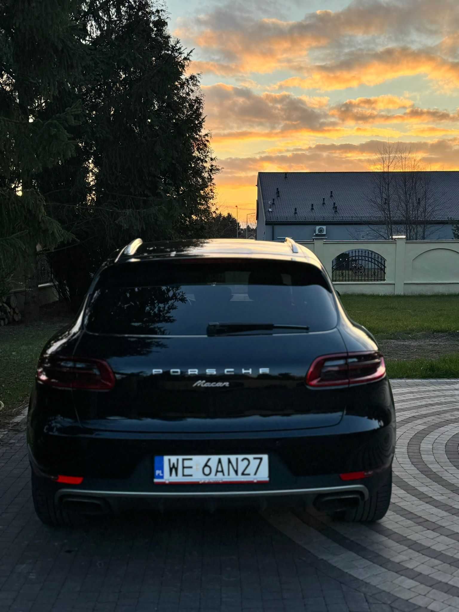 Porsche Macan Standard