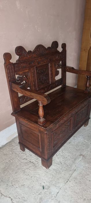 Antyczna skrzynia dębowa