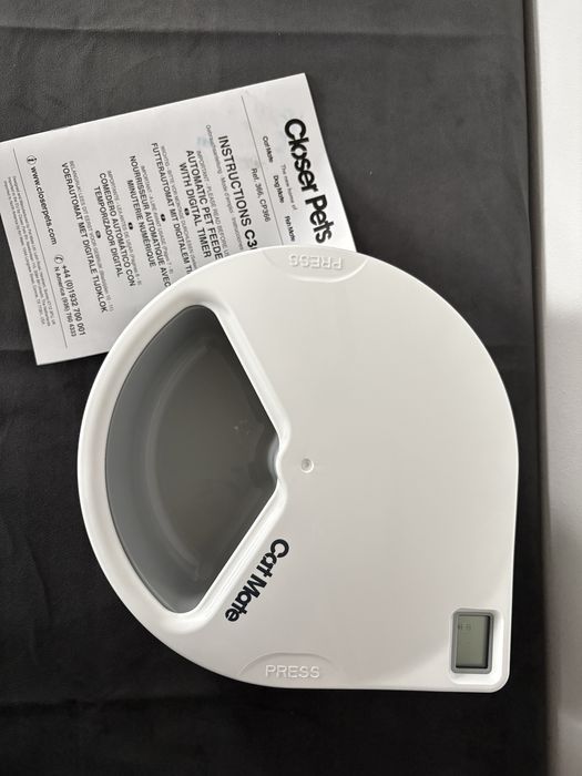 Cat Mate C300, automat na karmę  Automat na 3 posiłki