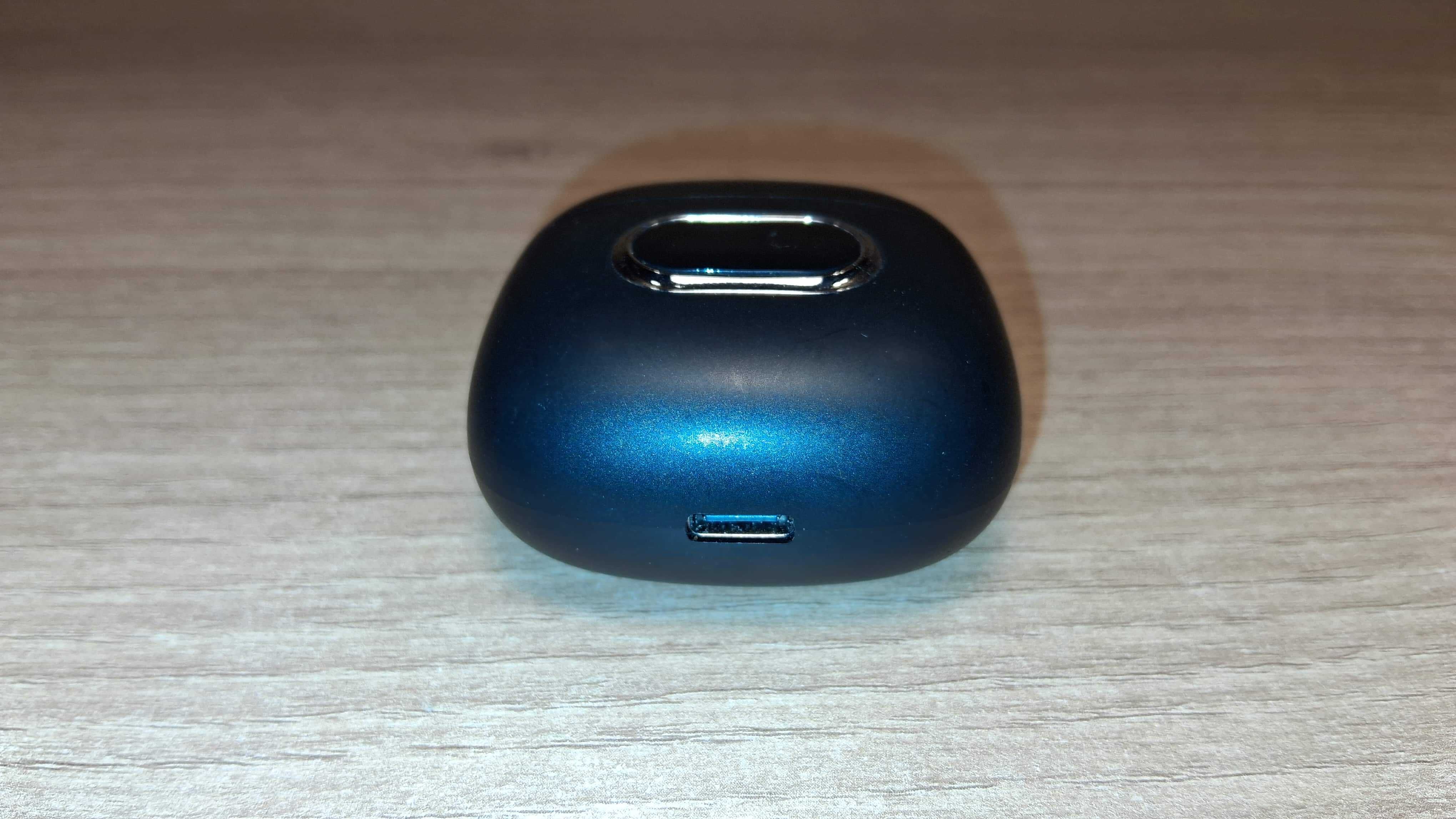 Słuchawki Bezprzewodowe Bluetooth TWS Douszne Czarne Etui USB-C