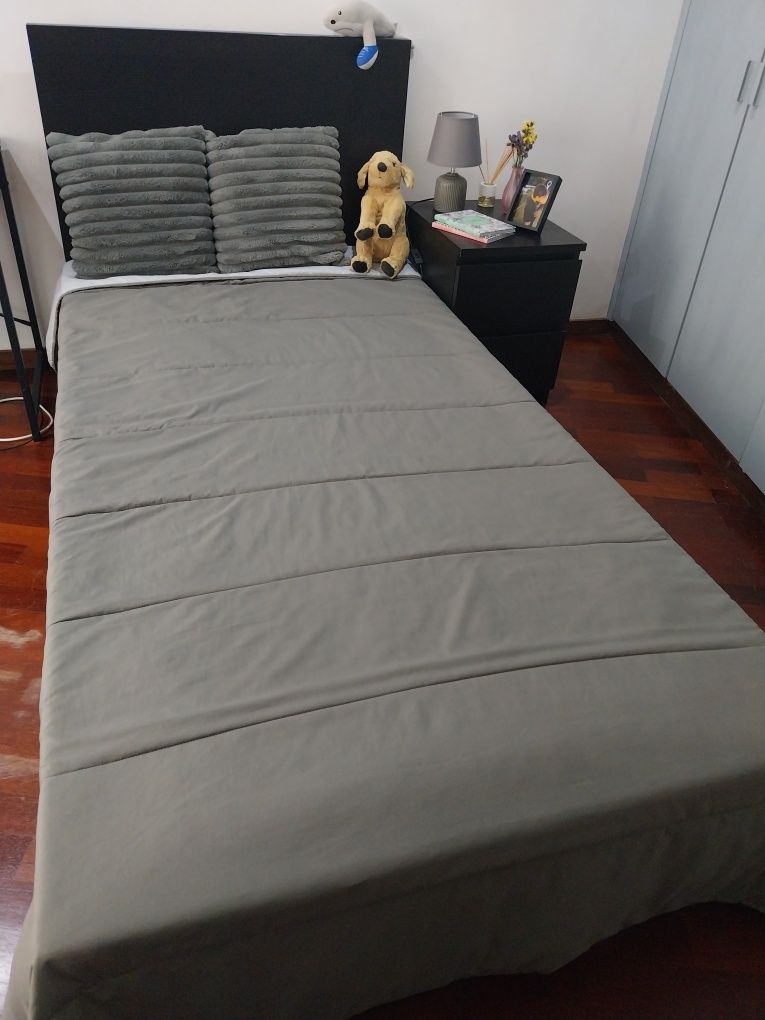 Cama IKEA Malm solteiro