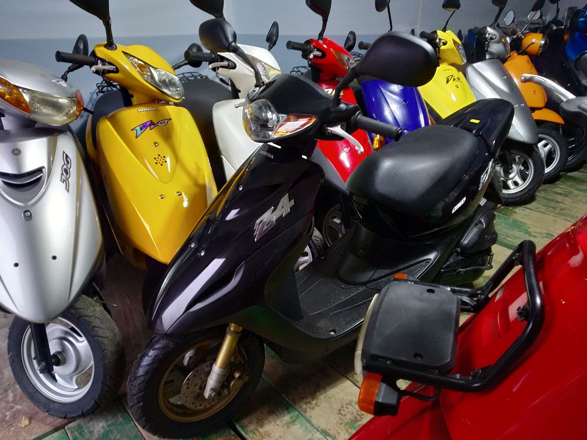 Honda Dio 27 silver БЕЗ ПРОБЕГА мопед скутер из Японии купить