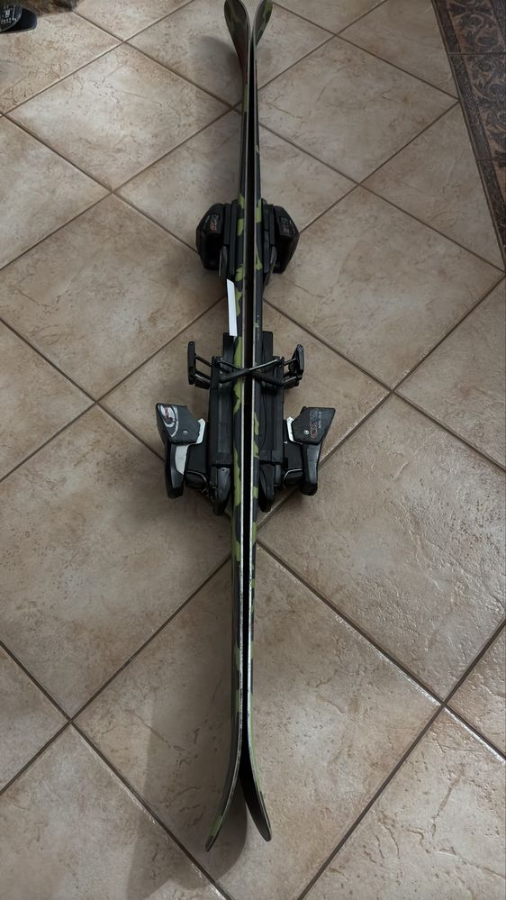 Sprzedam narty Salomon feestyle 145 cm
