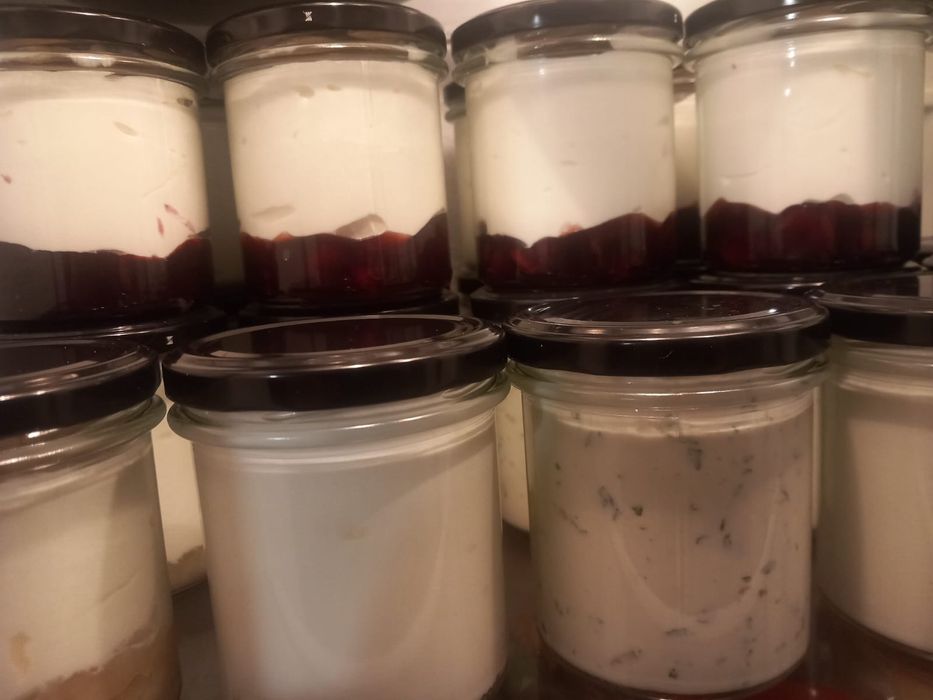 Witam sprzedam mleko kozie sery jogurty  ,kefiry smietanę