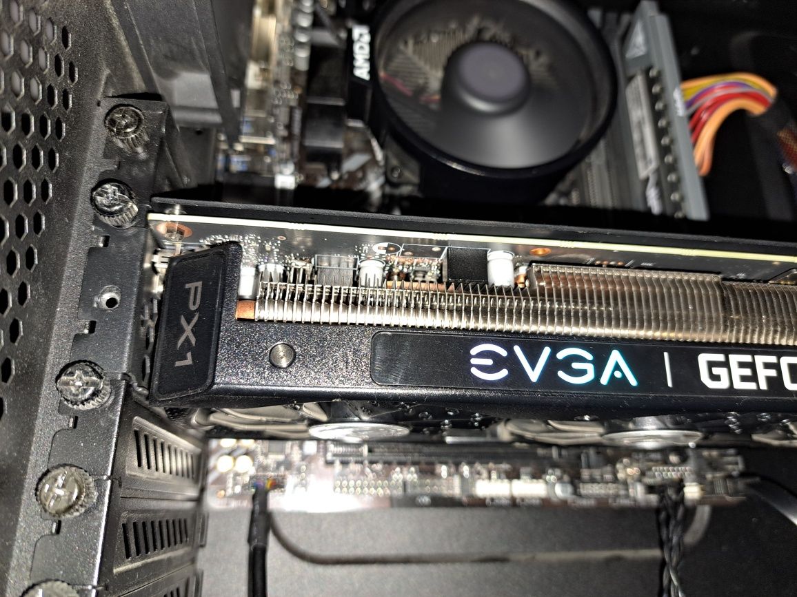 Karta graficzna EVGA Geforce 3060Ti 8GB  3 Wiatraki, Ledy.
