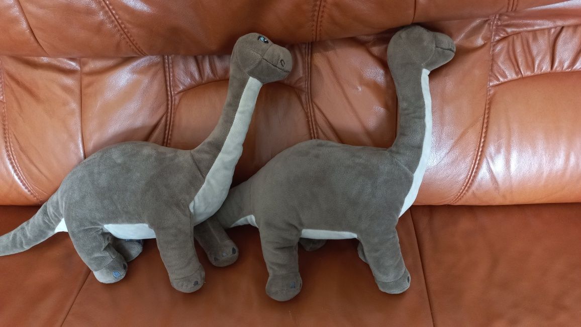 Dwa dinozaury Ikea