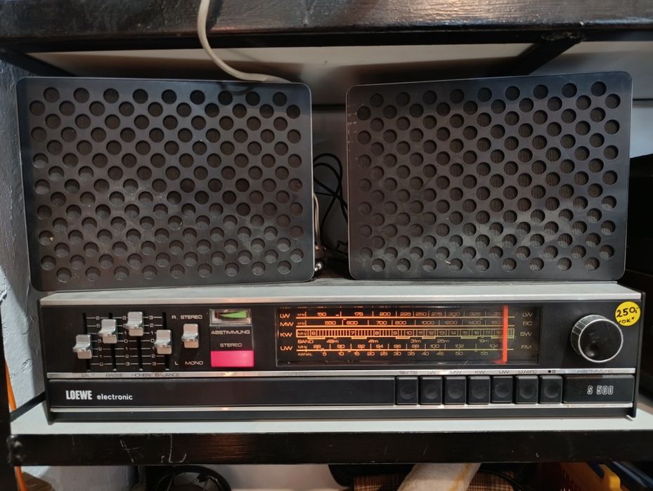 Radioodtwarzacz Retro LOEWE electronica  S 500 stare radio