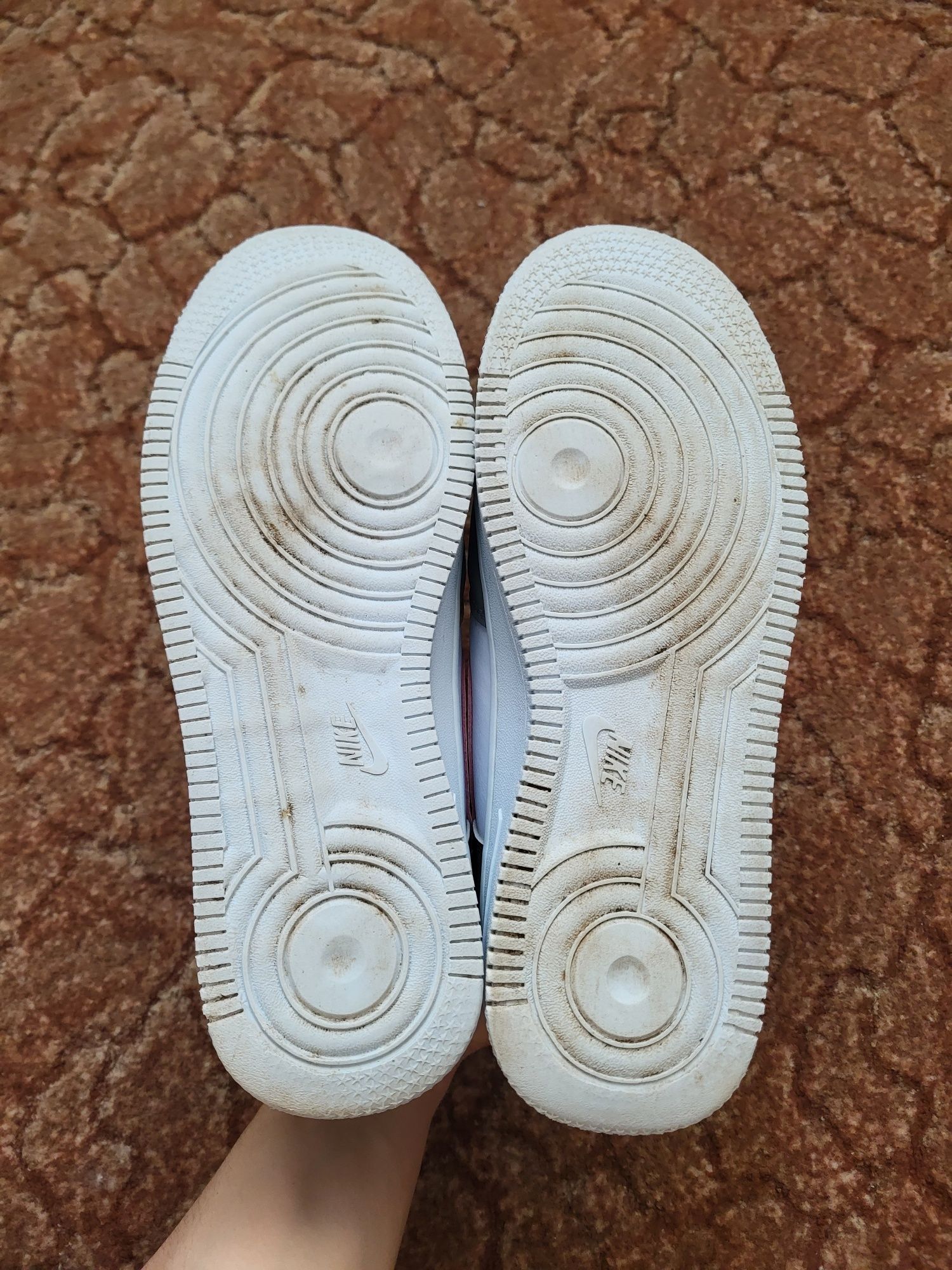 Женские кроссовки Nike Air Force 1