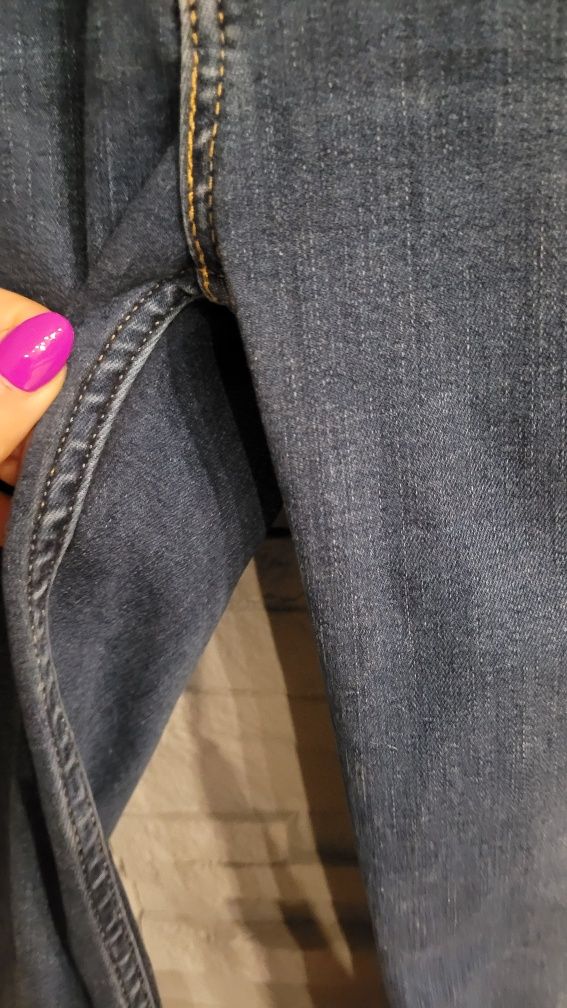 Jeans levis 710 super skinny rozmiar 27