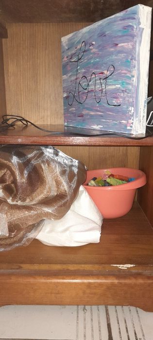 Cómoda de sala (Bom estado)