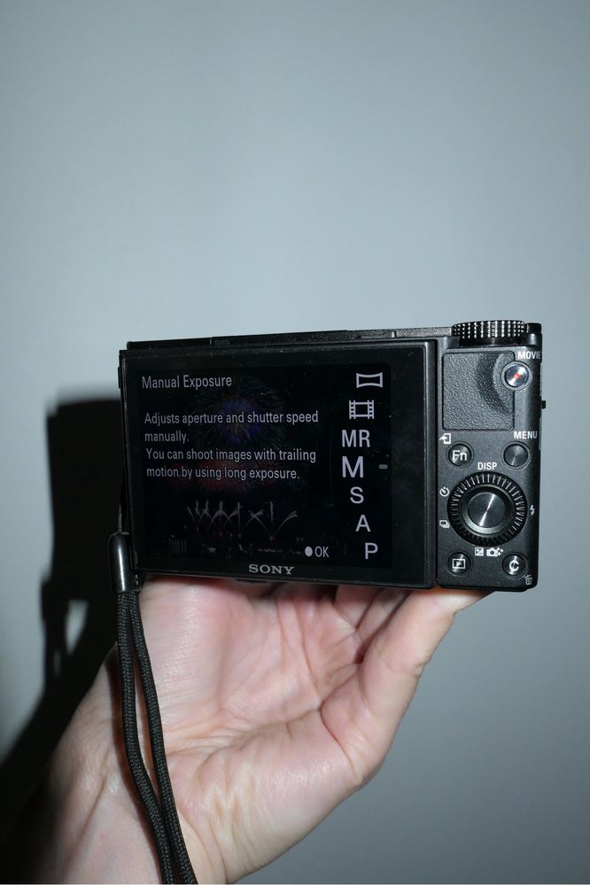 Фотоапарат Sony Cyber-Shot RX100 MkIII