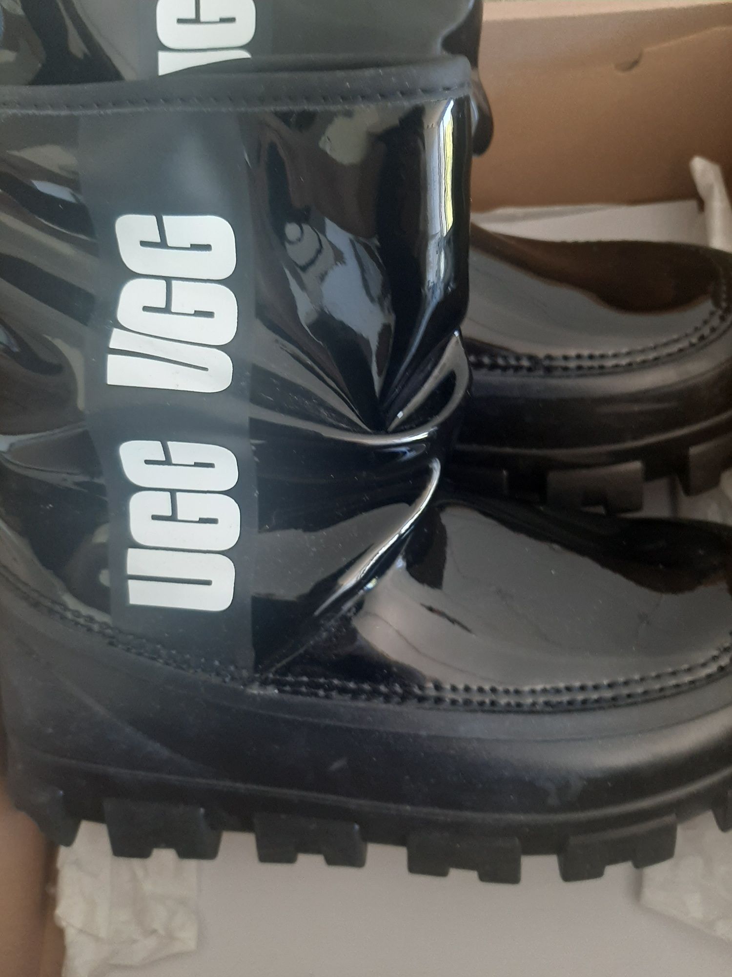 Botas UGG originais  novas