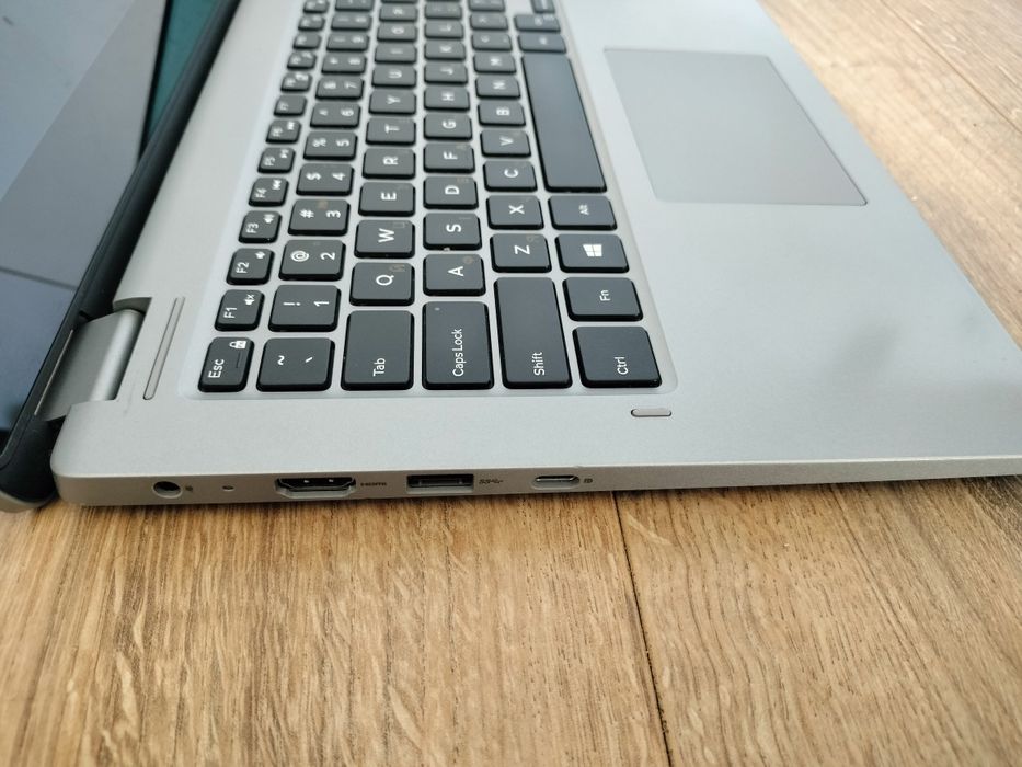 Dell Latitude 3310 2-in-1, 13.3" FHD Сенсорний, i5-8265U, 16GB, 256GB