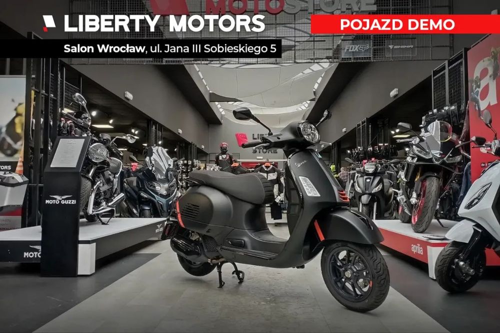Vespa GTS Super 125 Sport motocykl DEMO // Liberty Motors Wrocław
