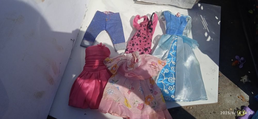 Akcesoria i ubrania dla barbie