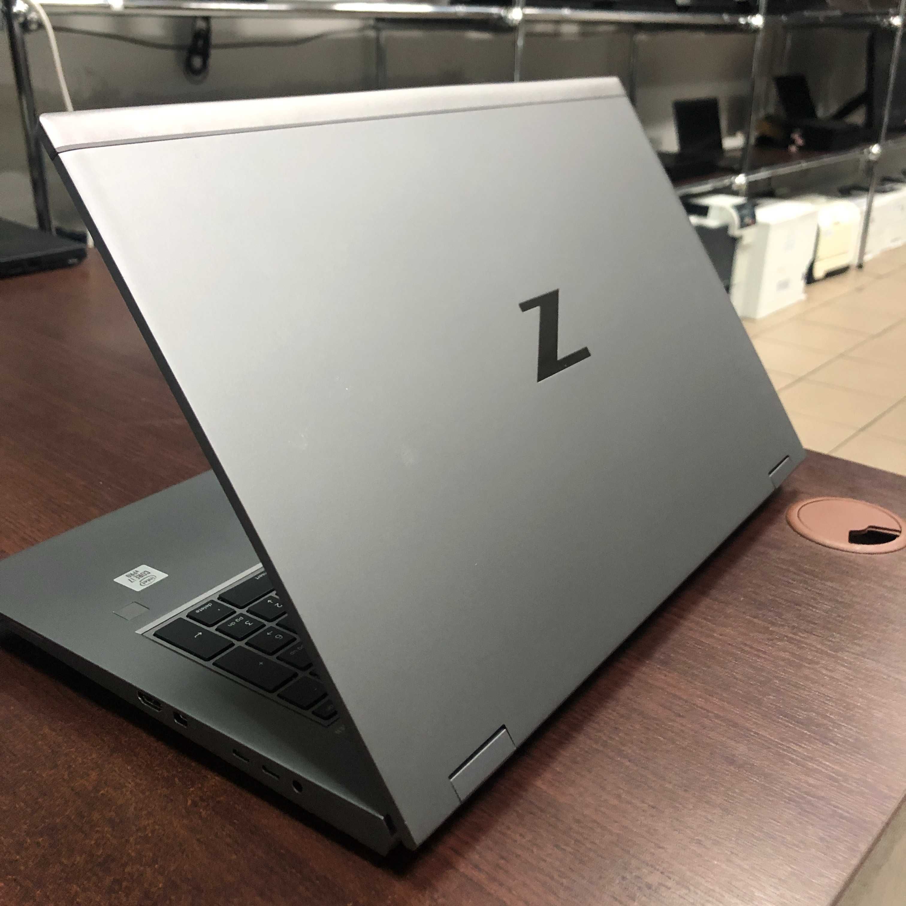 Laptop HP ZBook Fury 17 G7 i7 10GEN Quadro RTX3000 16GB 512SSD Win11 A