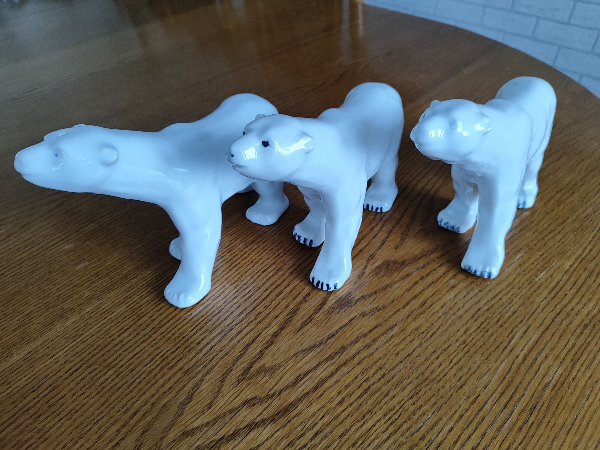 Niedźwiedzie polarne figurki 3 szt.