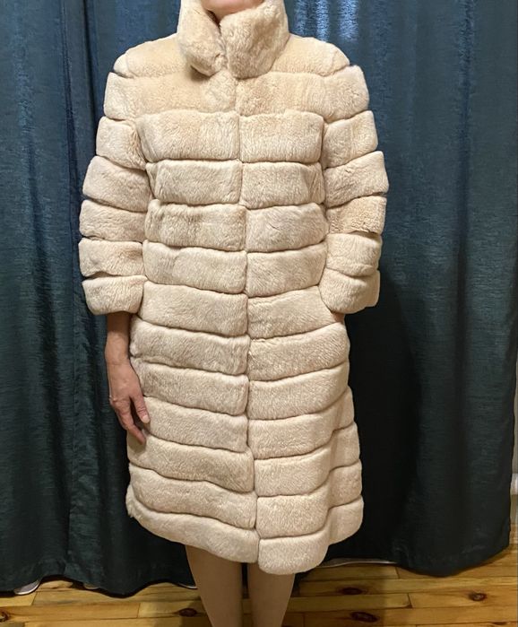 Шуба натуральна з шиншили