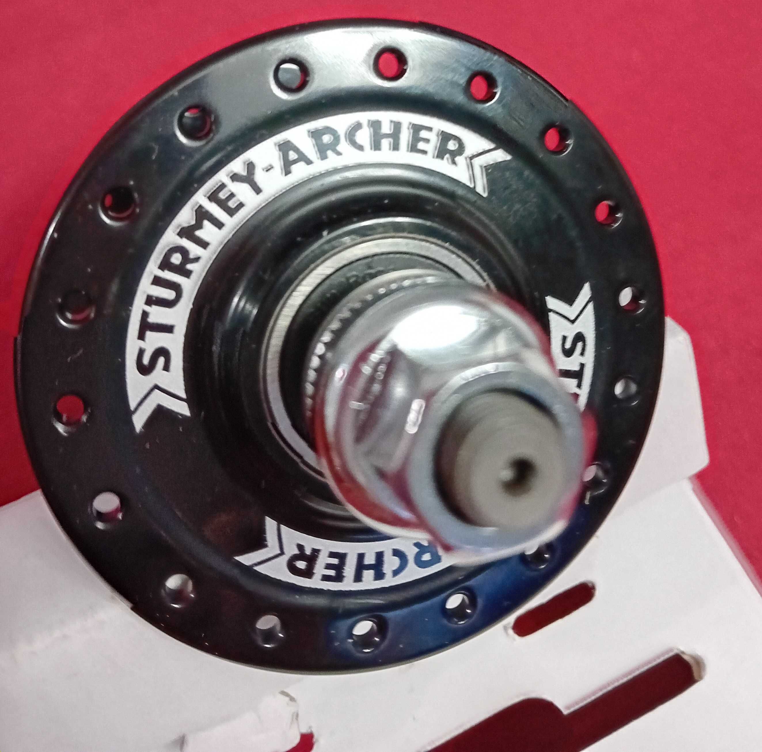 Piasta przednia Sturmey-Archer HBT30  aluminiowa 36H czarna.