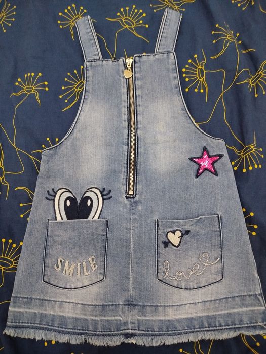 Ogrodniczki dla dziewczynki rozmiar 104