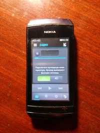 телефон Nokia 305