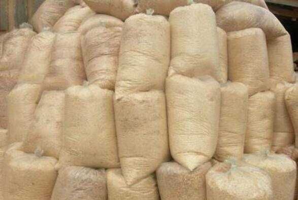 Продам опилки, стружку в мешках, тырса