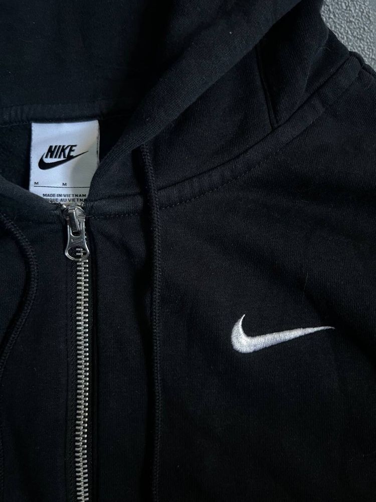 Зіп-худі Nike в ідельному стані