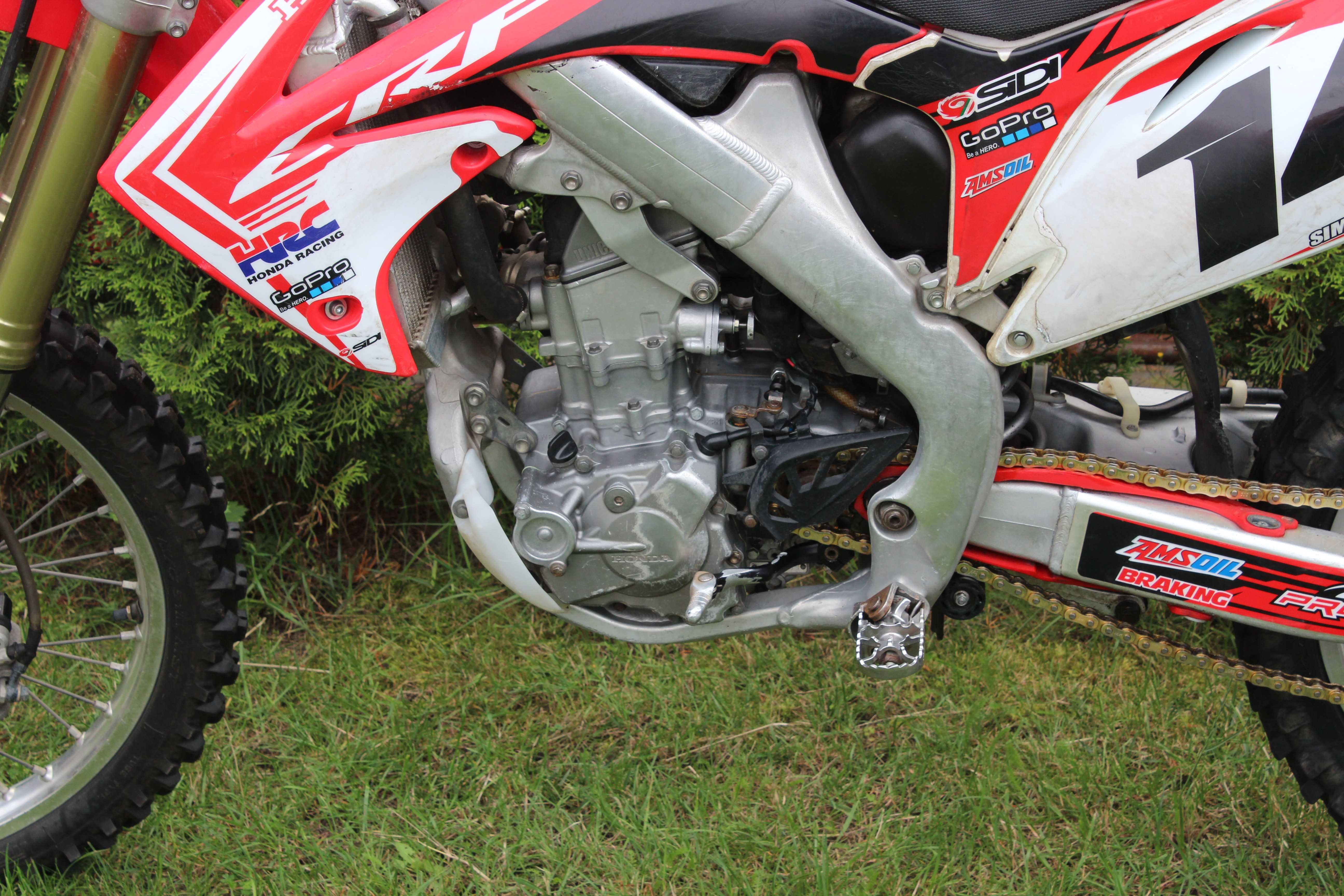 Cross HONDA CRF 250 roku 2010
raty na telefon transport pod dom zamian