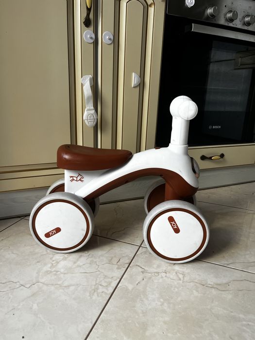 Велобіг велосипедик 1-2 роки