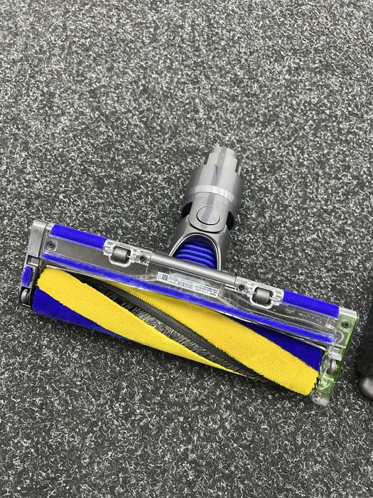 Пилосос Dyson V15 Detect Absolute (2023)