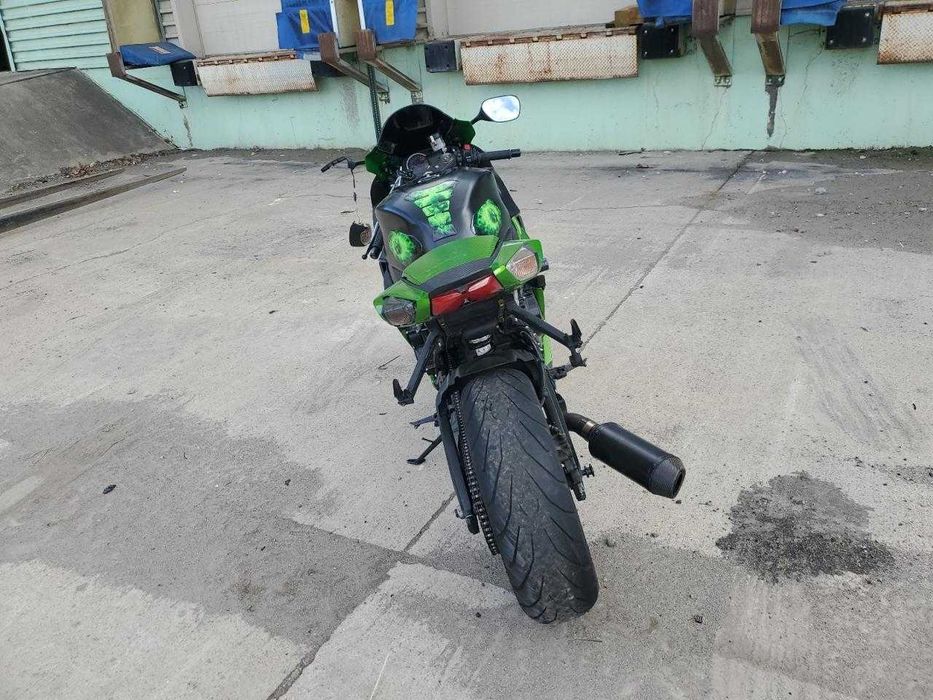 2016 SUZUKI GSX-R750