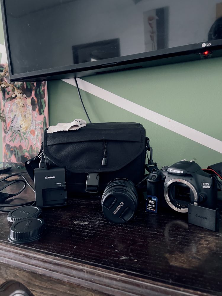 Canon eos 2000D nova